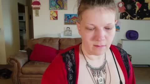 Snapshot of smokihippi chatting on 06/29/26, 11:54 Big Dawg online show from 06/29/26, 11:54