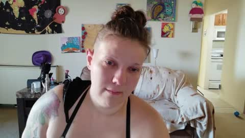 Snapshot of smokihippi chatting on 07/03/26, 12:44 Big Dawg online show from 07/03/26, 12:44