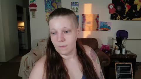 Snapshot of smokihippi chatting on 07/05/26, 02:18 Big Dawg online show from 07/05/26, 02:18