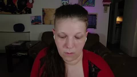 Snapshot of smokihippi chatting on 07/15/26, 10:42 Big Dawg online show from 07/15/26, 10:42