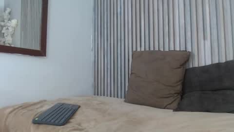 Ethan online show from 01/05/26, 06:11