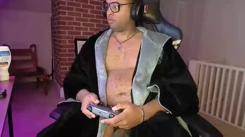 Smoothj2011 online show from 03/28/26, 08:36