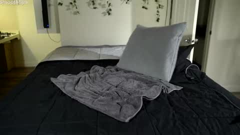 SmoothSyn online show from 02/12/26, 03:01