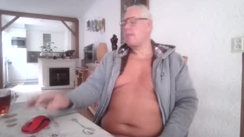 smoothy5460 online show from 12/04/24, 08:45