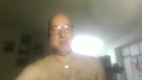 Snapshot of sms172 chatting on 04/04/26, 12:24 sms172 online show from 04/04/26, 12:24