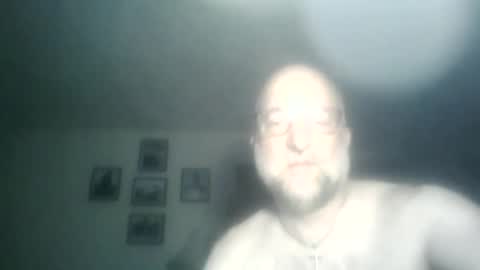 Snapshot of sms172 chatting on 06/05/26, 12:11 sms172 online show from 06/05/26, 12:11