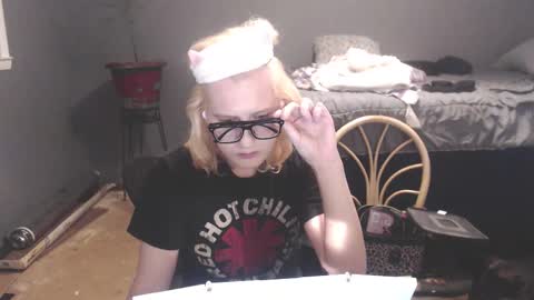 Snapshot of smut1992 chatting on 01/09/26, 03:09 Zara Zada online show from 01/09/26, 03:09