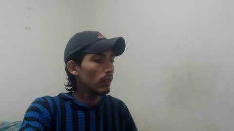 Snapshot of snackontime19 chatting on 06/16/26, 12:35 snackontime19 online show from 06/16/26, 12:35