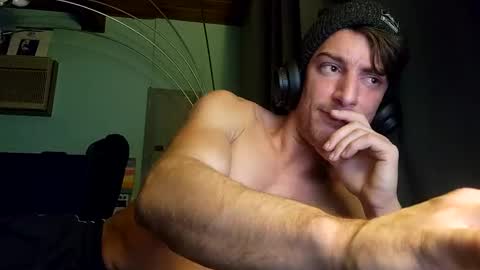 Snackyyyy online show from 12/27/24, 05:31