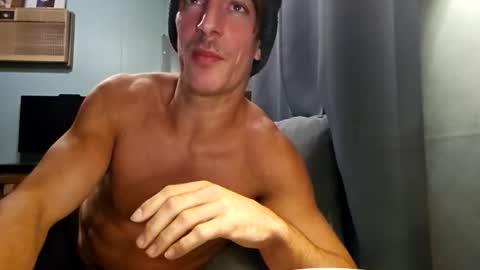 Snackyyyy online show from 02/11/26, 02:49