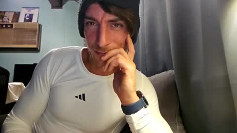 Snackyyyy online show from 02/16/26, 02:51