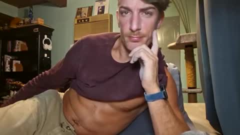 Snackyyyy online show from 04/15/26, 10:43