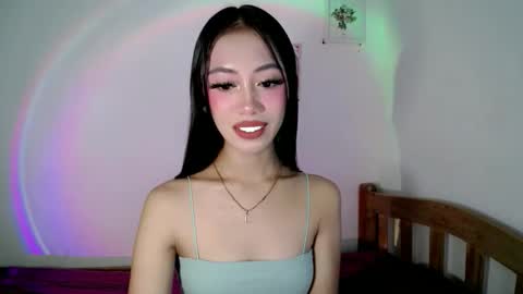 Snapshot of snake_charmer88 chatting on 06/06/26, 05:23 kianna online show from 06/06/26, 05:23