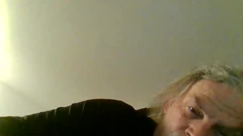 Snapshot of snap2play chatting on 02/16/26, 12:51 snap2play online show from 02/16/26, 12:51