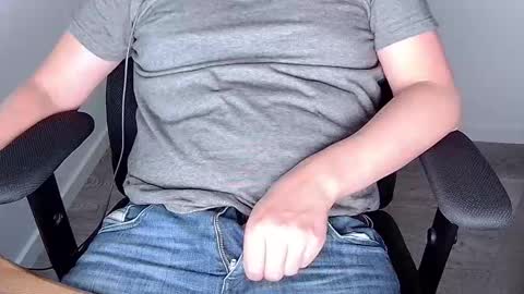 Snapshot of sneakybill82 chatting on 09/10/25, 08:31 Sneakybill online show from 09/10/25, 08:31