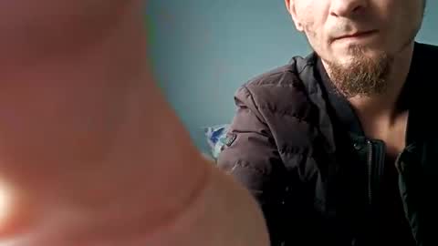 Sneakylildevils online show from 04/23/26, 07:30