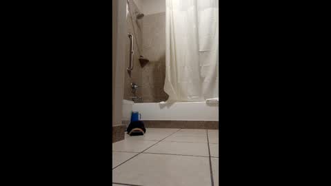 sneakypeteyo1 online show from 03/25/26, 12:27