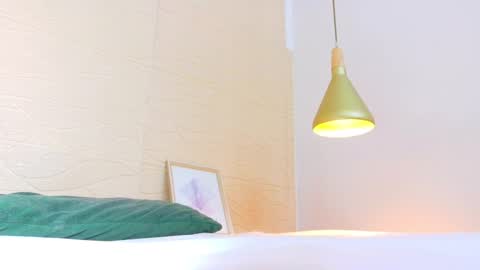 Hellen  online show from 02/19/25, 10:23