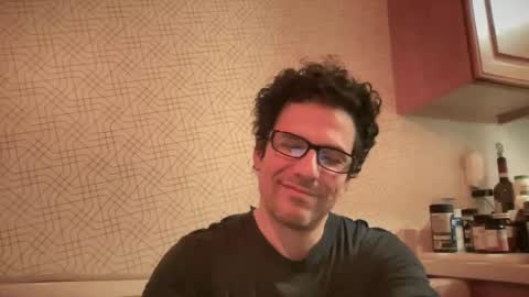 Snapshot of snfrisco76 chatting on 10/25/25, 05:48 snfrisco76 online show from 10/25/25, 05:48