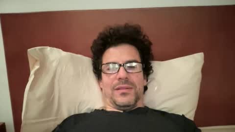 Snapshot of snfrisco76 chatting on 11/28/25, 05:10 snfrisco76 online show from 11/28/25, 05:10