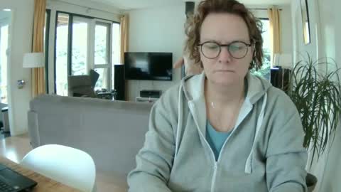 Snoeske and Woodwurm online show from 12/08/24, 10:19