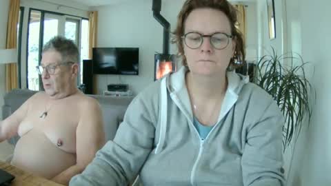 Snoeske and Woodwurm online show from 12/08/24, 01:25