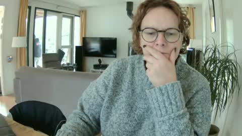 Snoeske and Woodwurm online show from 12/09/24, 10:32