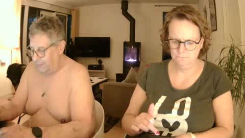 Snoeske and Woodwurm online show from 01/02/25, 04:13
