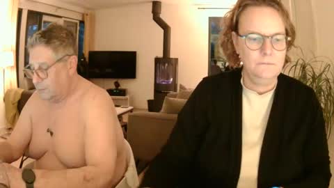 Snoeske and Woodwurm online show from 01/03/25, 04:06