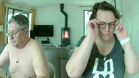 Snoeske and Woodwurm online show from 01/31/25, 11:24