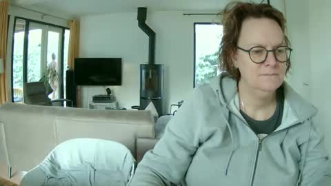Snoeske and Woodwurm online show from 02/02/25, 08:13
