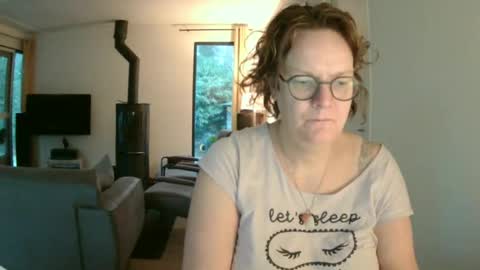 Snoeske and Woodwurm online show from 03/04/25, 06:15