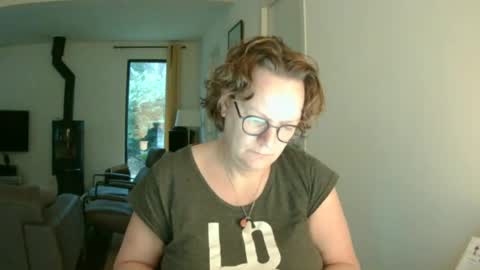 Snoeske and Woodwurm online show from 03/11/25, 06:10