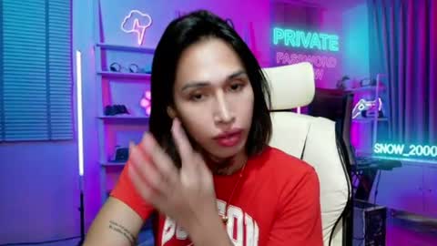 snow_2000 online show from 06/24/26, 10:25