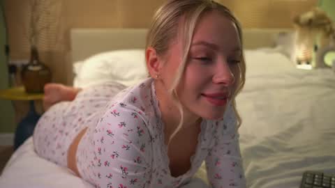 Candice Snow online show from 12/06/24, 11:54