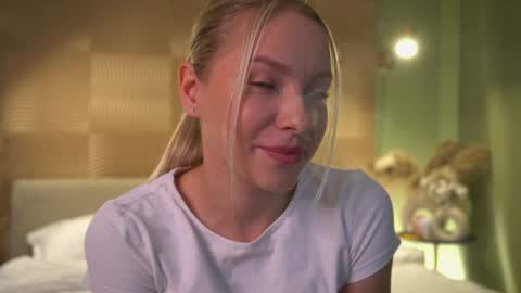 Candice Snow online show from 12/11/24, 02:22