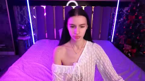 snow_whiteeex online show from 01/11/26, 06:40