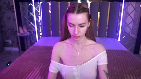 snow_whiteeex online show from 05/16/26, 10:36
