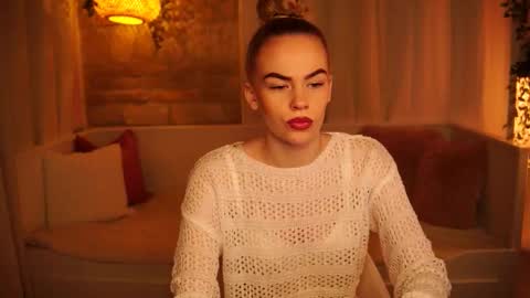 Hanna online show from 02/05/25, 02:37