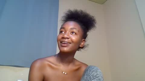 Snowie eyes online show from 11/10/25, 01:32