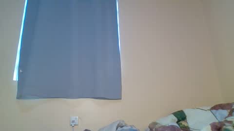 Snowie eyes online show from 11/18/25, 12:53