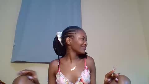 Snowie eyes online show from 11/24/25, 12:54