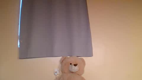 Snowie eyes online show from 02/18/26, 12:23