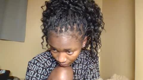 Snowie eyes online show from 03/01/26, 09:39