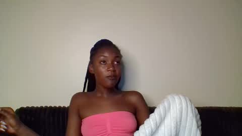 Snapshot of snowie_eyes chatting on 03/30/26, 03:57 Snowie eyes online show from 03/30/26, 03:57