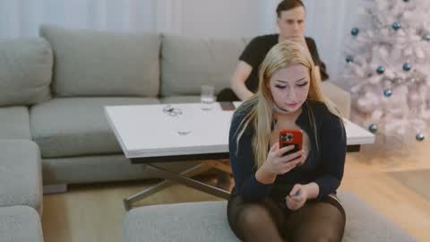 Snowy Bubbles online show from 12/15/25, 12:20