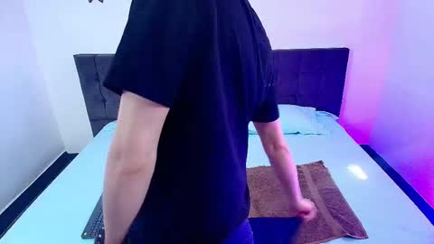 Snowyx  online show from 10/02/25, 07:10