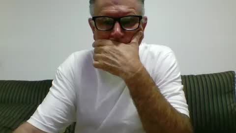 Snapshot of sofar06 chatting on 01/21/25, 11:03 sofar06 online show from 01/21/25, 11:03