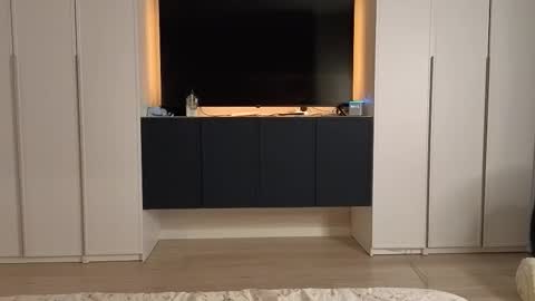 Snapshot of sofaris chatting on 11/27/25, 06:54 Sophy online show from 11/27/25, 06:54