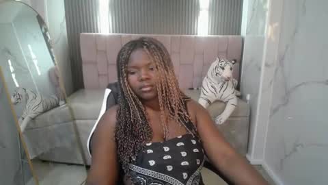 soffia_b online show from 10/03/25, 03:25